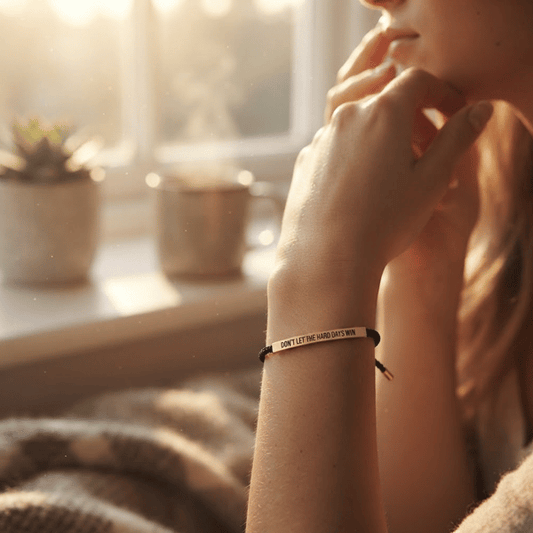 💖Inspirational Bracelet – A Meaningful Reminder To Stay Strong & Keep Going