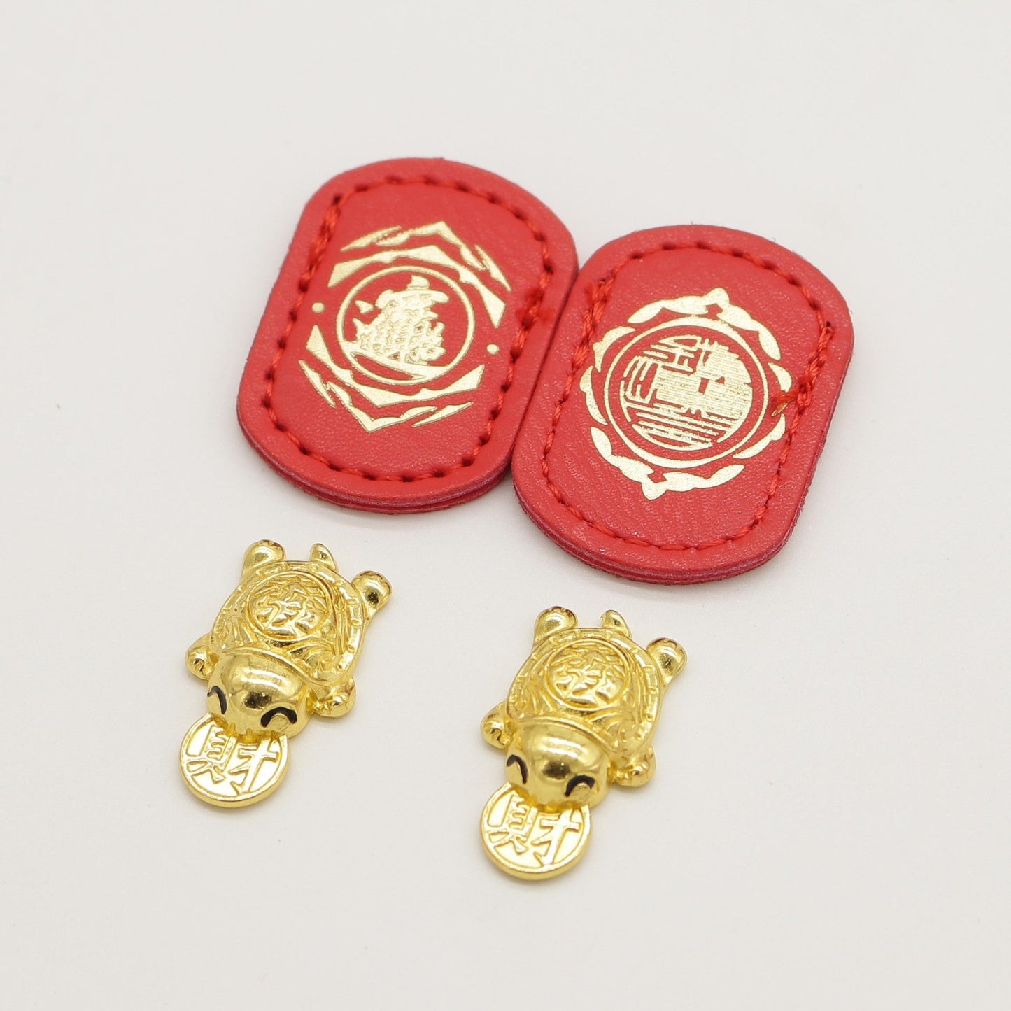 🐢2026 Golden Tortoise Pendant — Clinging to good luck 🍀 and never letting go!