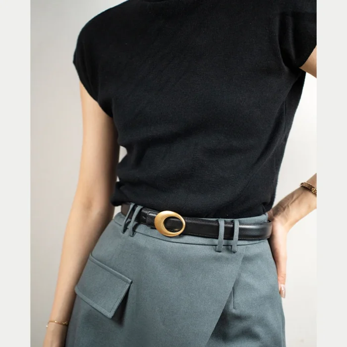 Gold Oval Buckle Thin Belt 2