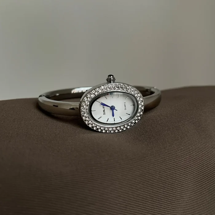 Bracelet Gold with Diamonds Small Dial Waterproof Watch – 08 11
