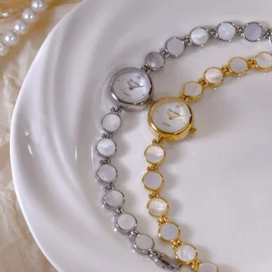 Round Small Shell Bracelet Watch