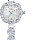 Elegant Petal Shape Quartz Wristwatch 2