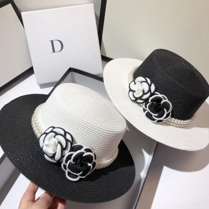 Black And White Pearl Flower Straw Hat 1