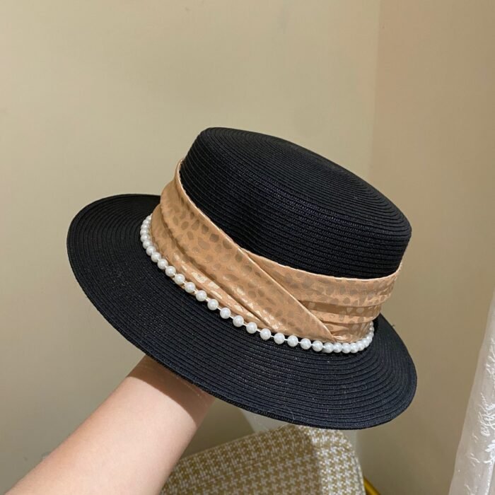 White Straw Flat Top Hat – 5 11