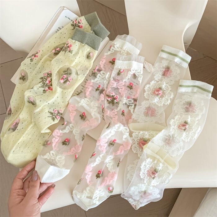 New Women Socks Thin Summer New Fresh Girls Sweet Lace Flower Socks Breathable Hollow Out Ladies Fashion Transparent Socks Comfy 6