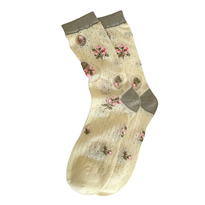 New Women Socks Thin Summer New Fresh Girls Sweet Lace Flower Socks Breathable Hollow Out Ladies Fashion Transparent Socks Comfy 8