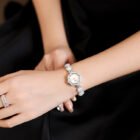 Elegant Petal Shape Quartz Wristwatch 4