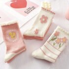 9 Pairs Floral Printed Women Mid Length Socks Fashionable Ruffle Edges Sweet and Comfortable Bubble Mouth Casual Socks 4