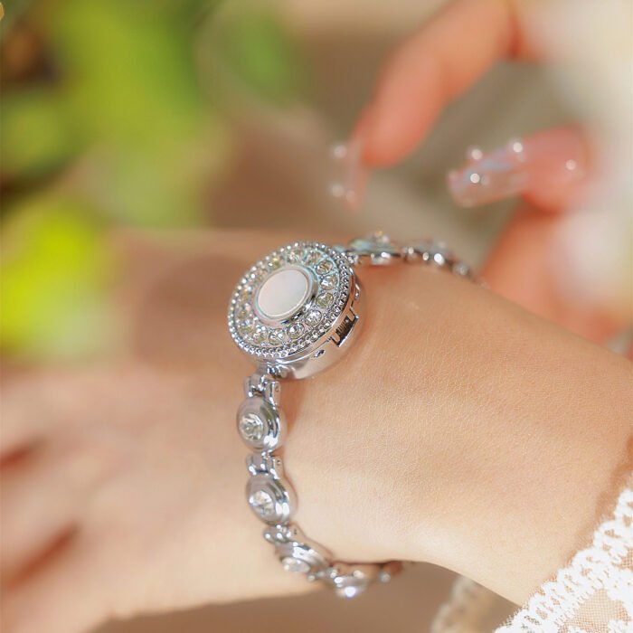 Elegant Jewelry Quartz Window Wristwatch – Silver 6