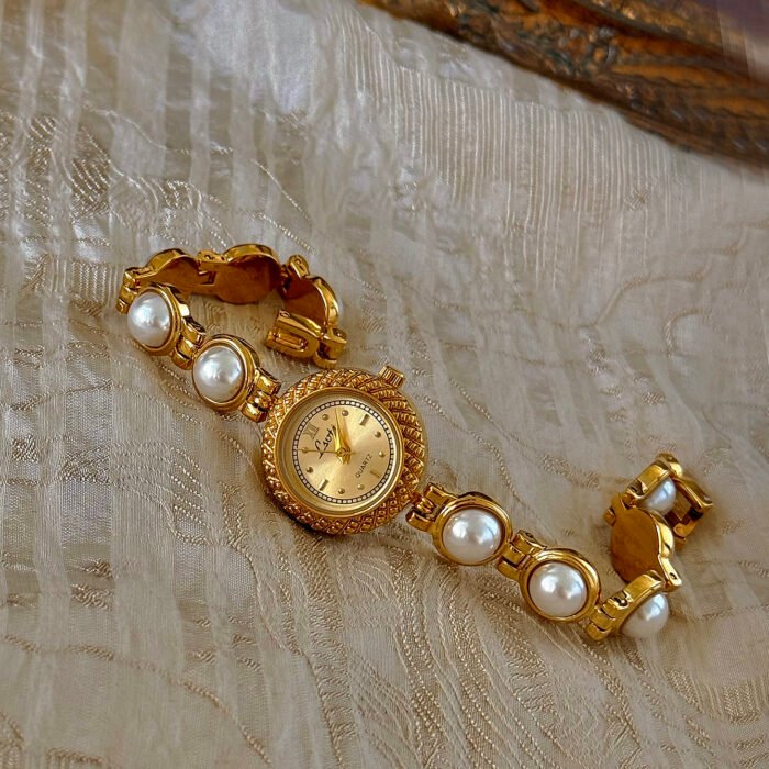 Gold French Pearl Strap 30m Waterproof Round Quartz Watch 4