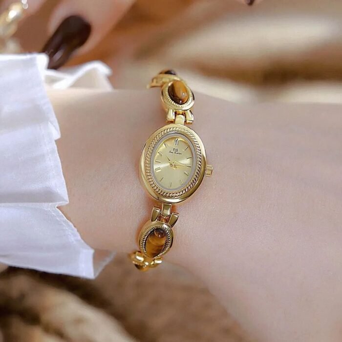 Gold Retro Metal Bracelet Waterproof Watch 3