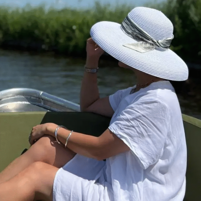 White Straw Flat Top Hat – 20 24