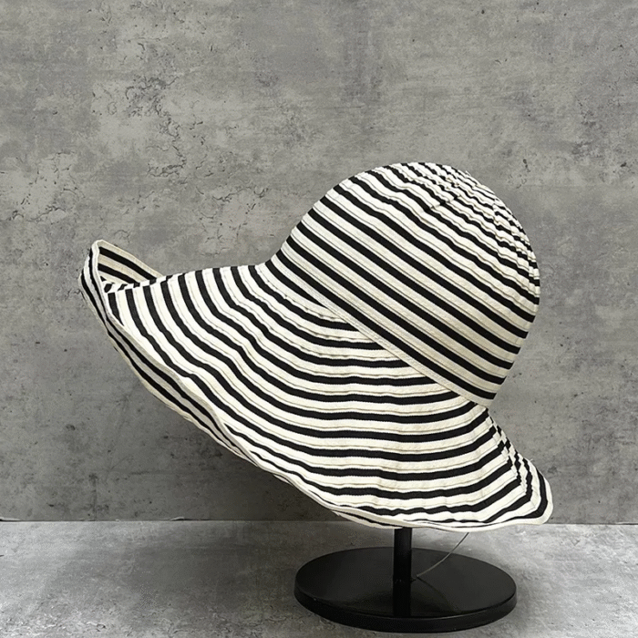 Stripe black and white Bucket Hat 1