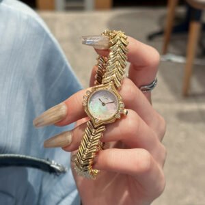 Gold Bracelet Design Waterproof Quartz Watch