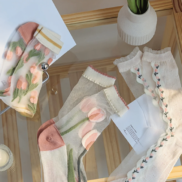 3 Pairs of Women’s Slim Tube Tulip Breathable and Comfortable Socks, Suitable for Casual Wear in Summer 5