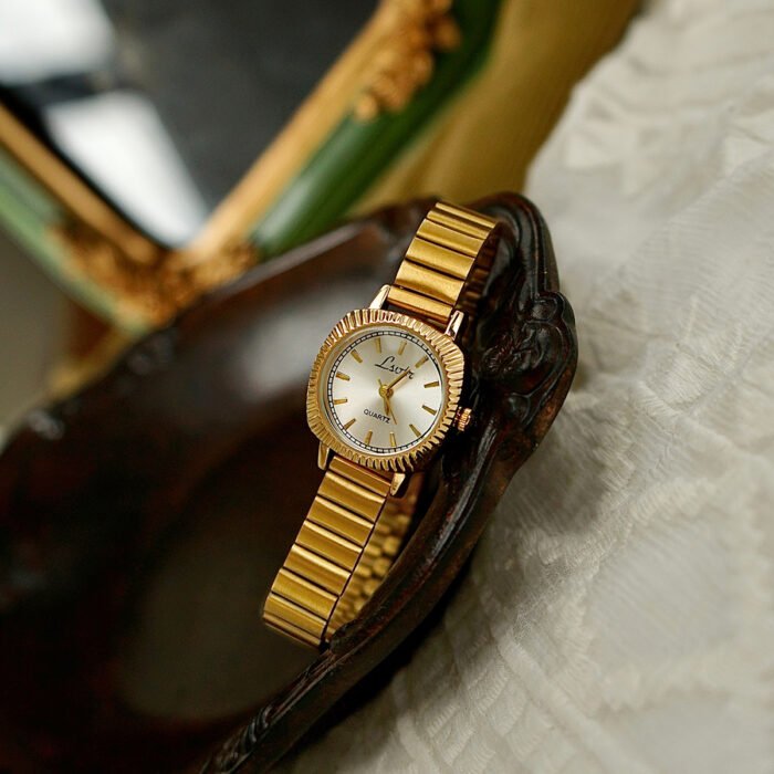 Simple Gold Stainless Steel Watch – Gold 8