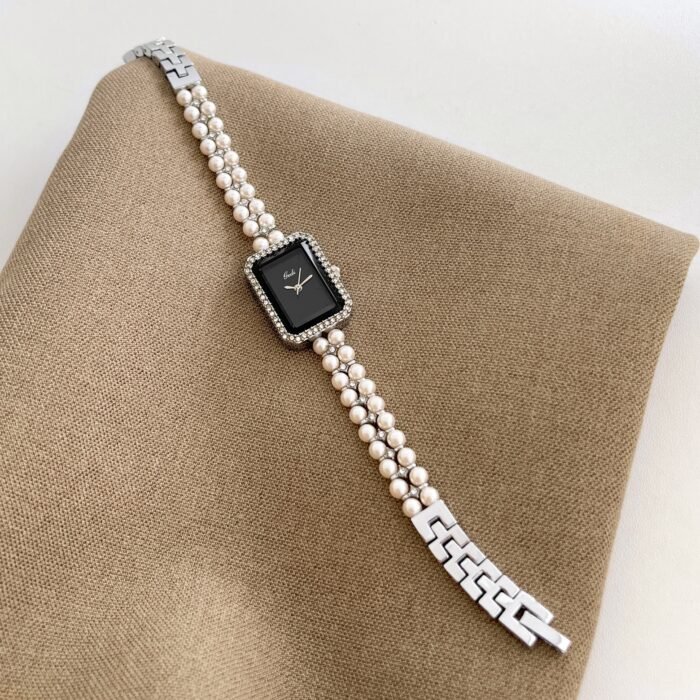 Pearl Chain Square Retro Watch – Silver Black 9
