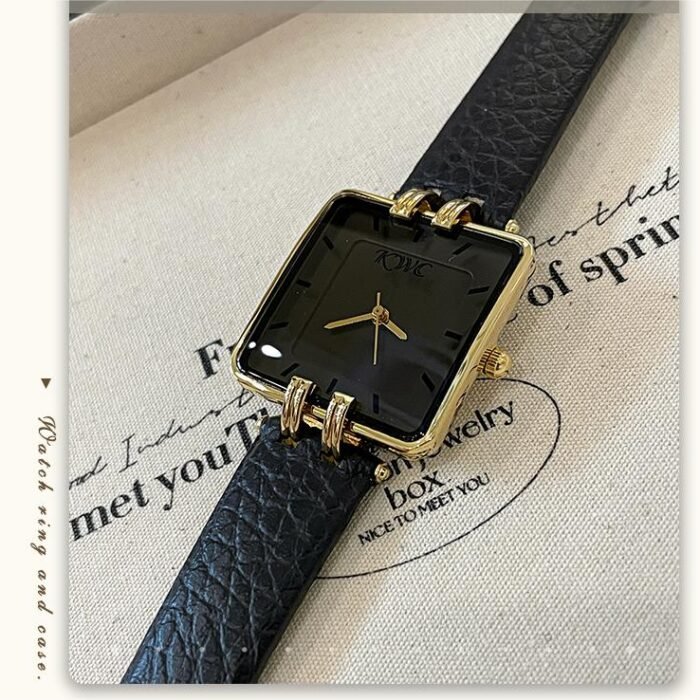 Large Square Quartz Wristwatch 2