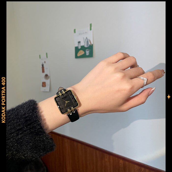 Large Square Quartz Wristwatch 3