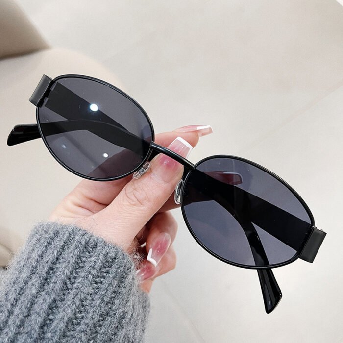 Oval Metal Rim And Sides Sunglasses – Black 11