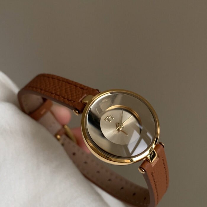 Elegant Circle Hook Wrist Watch – A1 7