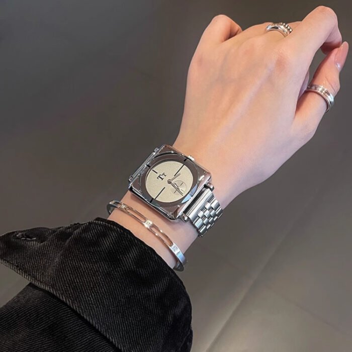 Waterproof Thick Geometric Wrist Watch 4