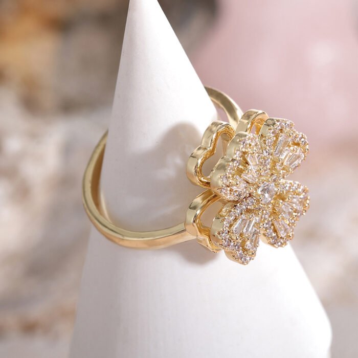 Classic Plant Cubic Zirconia Rotatable Ring 4