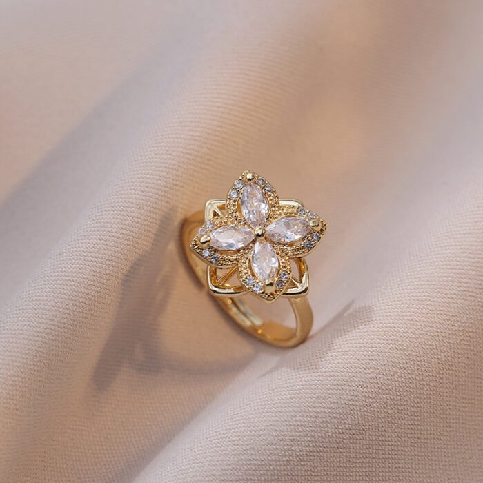 Classic Plant Cubic Zirconia Rotatable Ring – Gold Color C 8