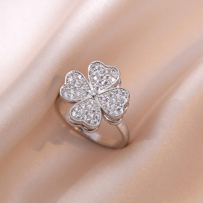 Classic Plant Cubic Zirconia Rotatable Ring – Silver Color D 13