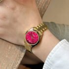 Circular Quartz Elegant Wrist Watch 1