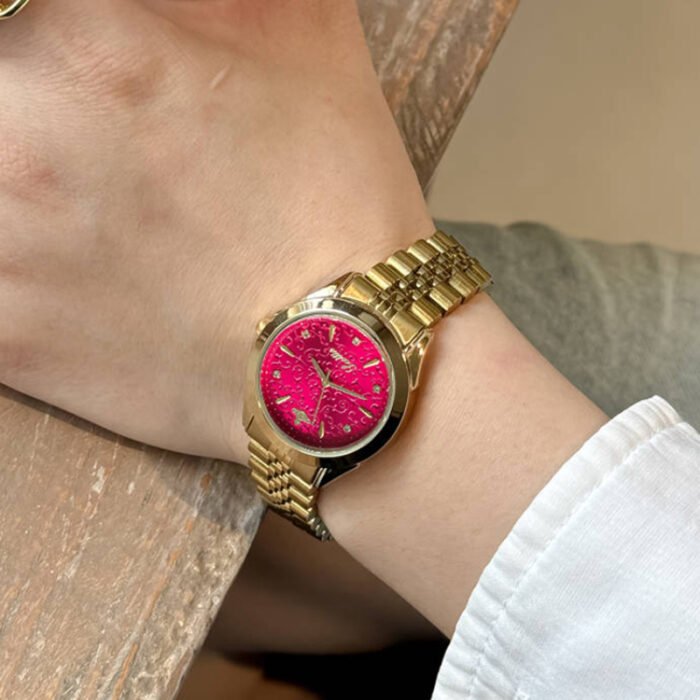 Circular Quartz Elegant Wrist Watch 1