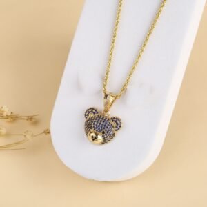 Classic zirconia bear stud necklace