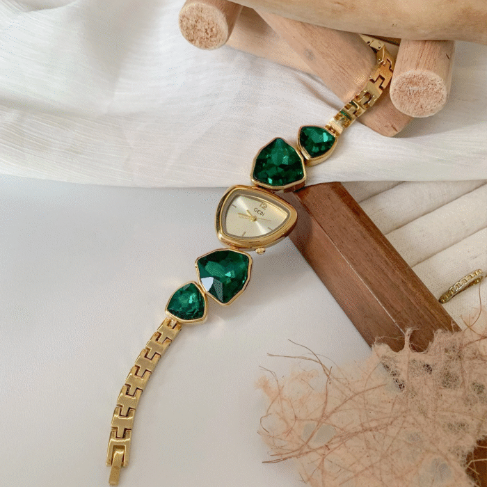 Gem irregular shape dial quartz watch – green 10