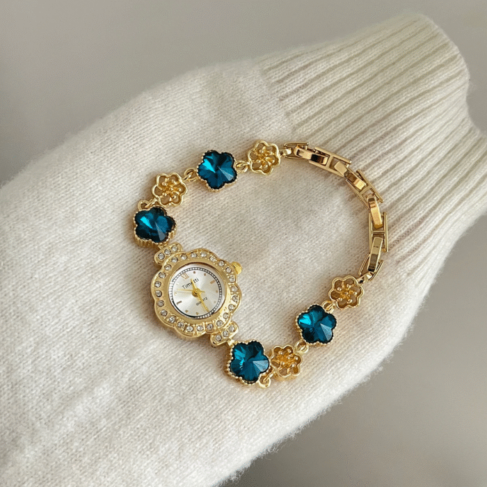 Vintage gold petal-shaped four-leaf clover bracelet Watch – blue 8